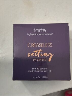 tarte Creaseless Setting Powder - Purple with Rose Gold Lettering